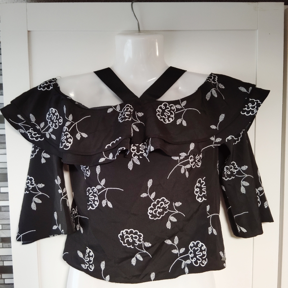 Armani Exchange Flower Design Off The Shoulder Top Size-XS - Picture 3 of 7